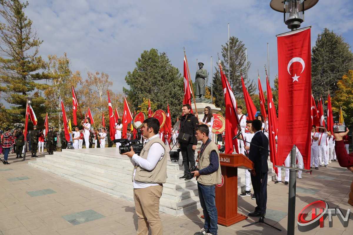 29 EKİM'DE ÇORUMDA COŞKULU KUTLAMA