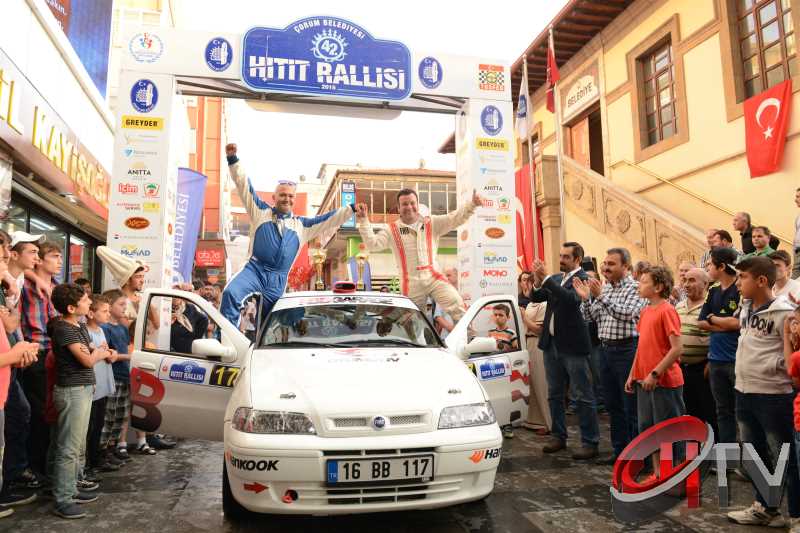 HİTİT RALLİSİNDE ÖDÜL TÖRENİ
<iframe width="420" height="315" src="https://www.youtube.com/embed/XmSG3T7-XzQ" frameborder="0" allowfullscreen></iframe>