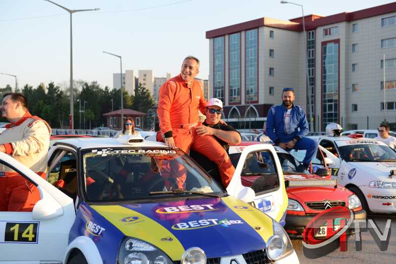 HİTİT RALLİSİNDE ÖDÜL TÖRENİ
<iframe width="420" height="315" src="https://www.youtube.com/embed/XmSG3T7-XzQ" frameborder="0" allowfullscreen></iframe>