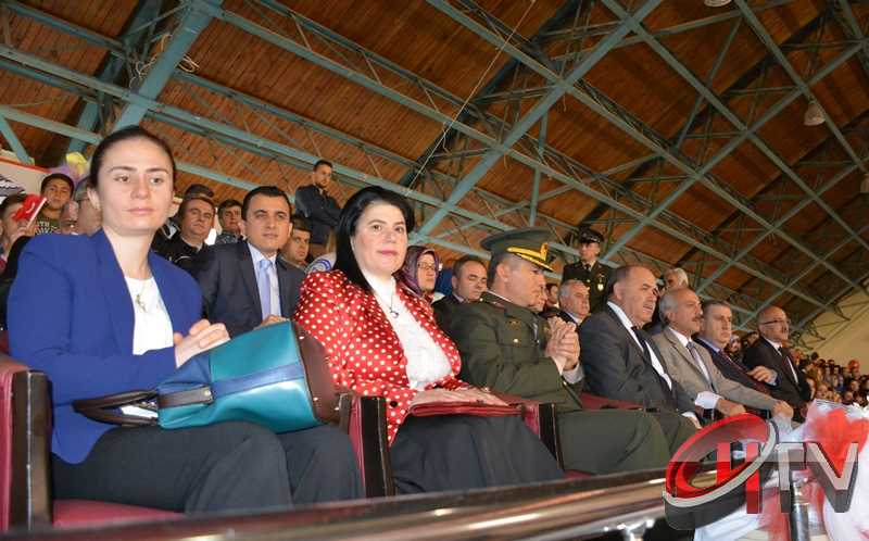 ÇORUM'DA 23 NİSAN KUTLAMALARI 