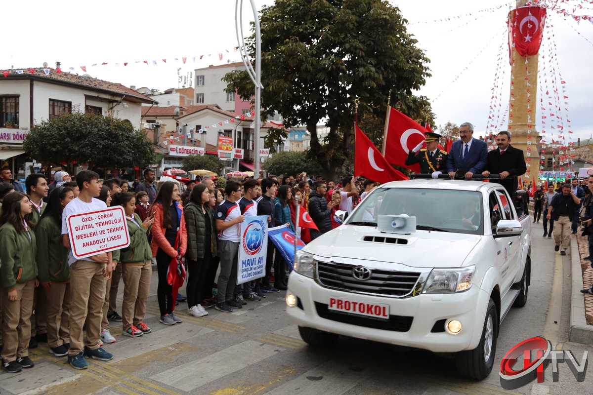 29 EKİM'DE ÇORUMDA COŞKULU KUTLAMA