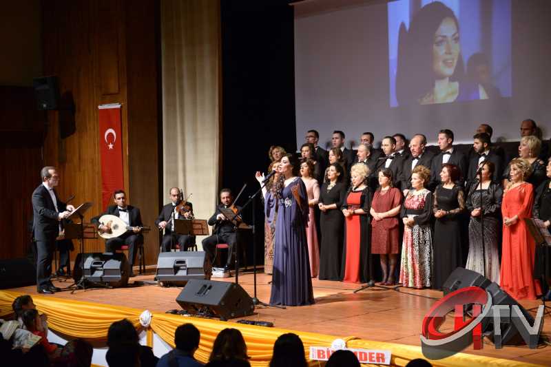 Çorum  Belediyesi Kültür ve Sosyal İşleri Türk Sanat Müziği Konseri, izleyenleri adeta büyüledi.Çorum Devlet Tiyatro Salonunda gerçekleşen Konser tek kelimeyle muhteşemdi.Devlet tiyatro Salonu Tıklım tıklım doldu ve Salon dışına Belediye tarafından sinevizyon kuruldu.