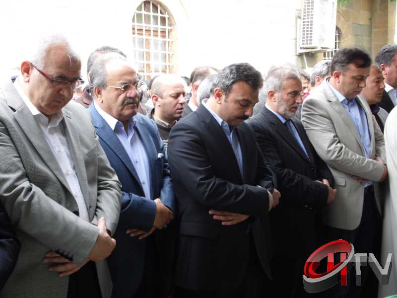 MURAT DEMİREZEN'İN CENAZESİNDE SEVGİ SELİ VARDI