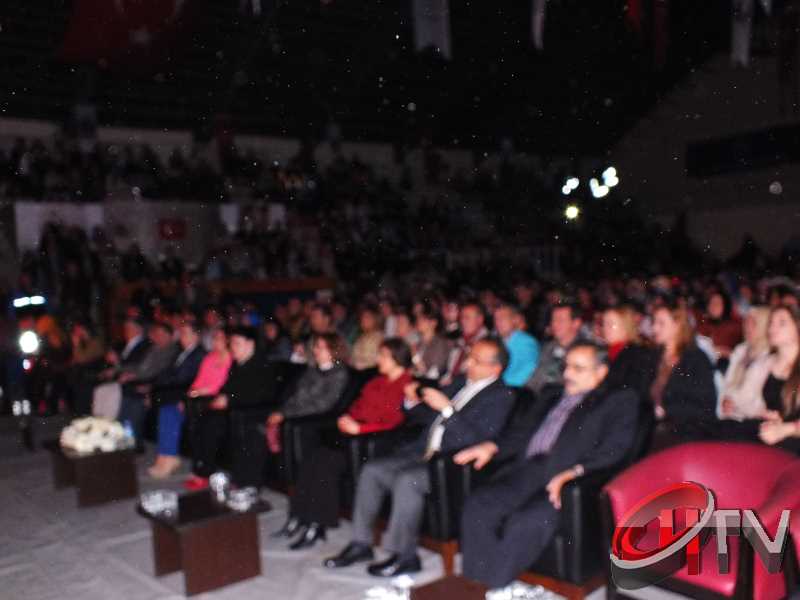 ÇORUM-ORHAN HAKALMAZ KONSERİ BAŞLADI