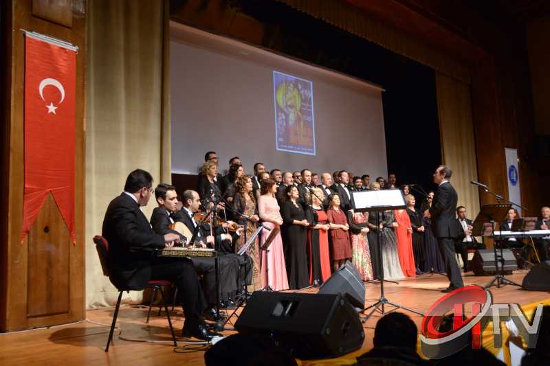 Çorum  Belediyesi Kültür ve Sosyal İşleri Türk Sanat Müziği Konseri, izleyenleri adeta büyüledi.Çorum Devlet Tiyatro Salonunda gerçekleşen Konser tek kelimeyle muhteşemdi.Devlet tiyatro Salonu Tıklım tıklım doldu ve Salon dışına Belediye tarafından sinevizyon kuruldu.