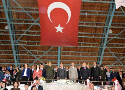 ÇORUM'DA 23 NİSAN KUTLAMALARI 