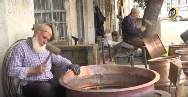 Çorum'da Bakırcılıkta son çekiç sesleri