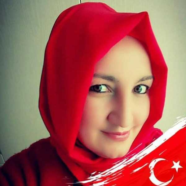 YAHUDİ'NİN KAFASINA AYAKKABI FIRLATAN ADAM !!!