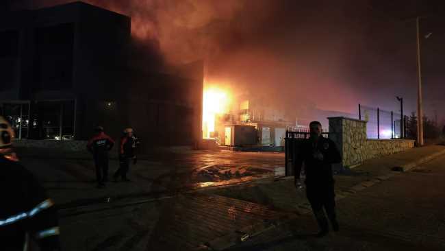 Aksular Gıda Lavaş Fabrikası Alevlere Teslim Oldu!