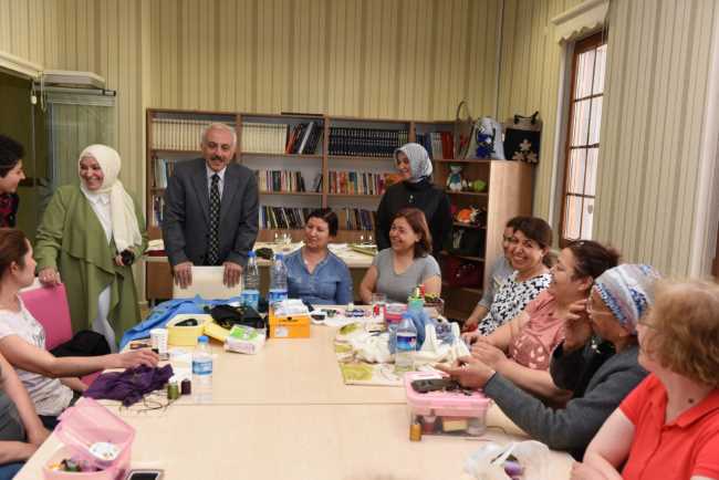 Belediye Başkanı Zeki Gül, Bahçelievler Kadın Kültür Merkezi’ne ziyaret