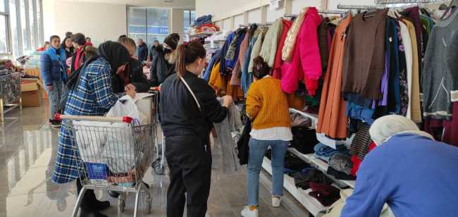 Bu çarşıda sadece ihtiyaçlar karşılanıyor