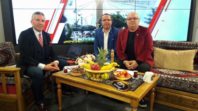 ÇESOB'da Bayrak Töreni Eleştirisi 