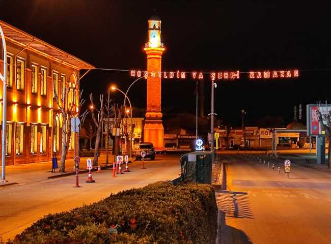 Çorum'a 'Hoş Geldin Ya Şehr-i Ramazan' Mahyası asıldı