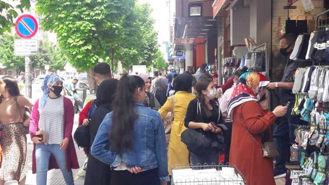 Çorum'da her şeye rağmen Bayram'ın tatlı telaşı vardı 