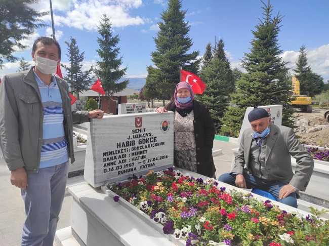 Çorum'da Şehit Anneleri Anneler Gününde çocuklarının kabrini ziyaret etti!