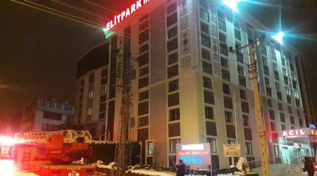 Elit Park Hastanesinde Çıkan yangın Korkuttu