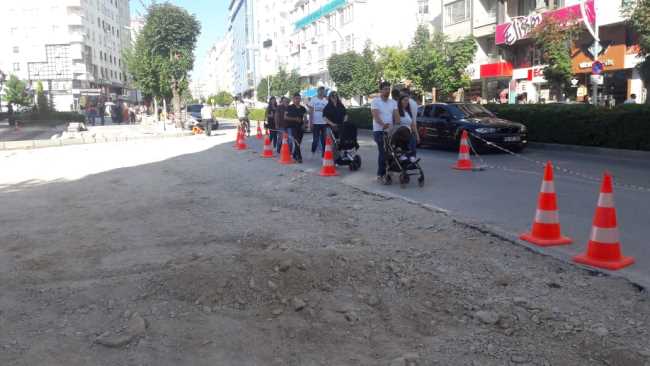 Gazi ve Fatih caddesi birbirine bağlandı