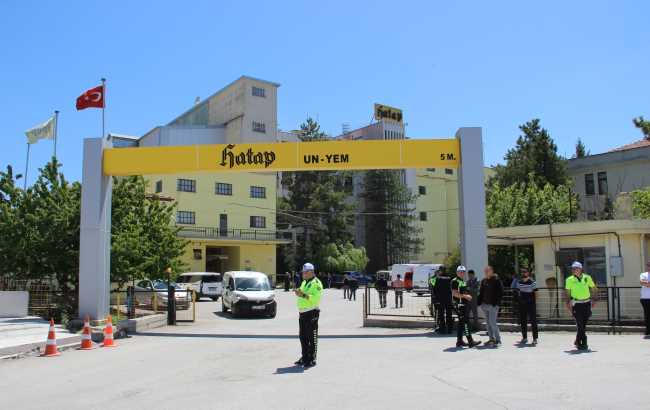 Hatap un Fabrikasındaki Patlamada 1 Kişi ağır Yaralı