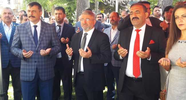 Kurban Bayramı Münasebetiyle Valilik Bahçesinde Bayramlaşma