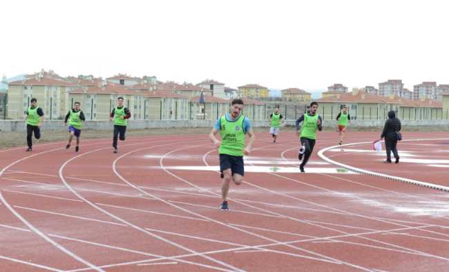 KYK’da atletizm yarışmaları nefes kesti