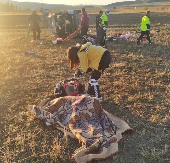 Sungurlu'da Kaza İki ölü Üç yaralı var