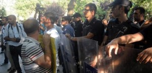 Sondakika:Halka açılan Gezi Parkı tekrar kapatıldı