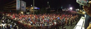 ERDOĞAN'I KARŞILAMAYA GİDENLER TRAFİK FELÇ ETTİ