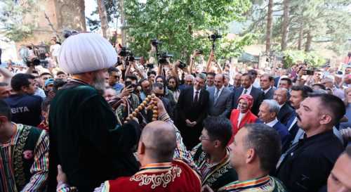 Bakan Mahinur Özdemir Göktaş Göle Maya Çaldı!