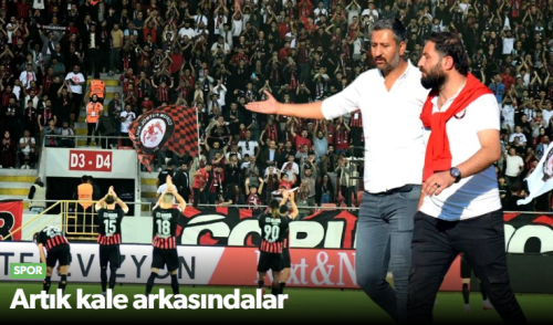 Kırmızı-Şimşekler Taraftar Grubu Kale Arkasında Görev Alacak