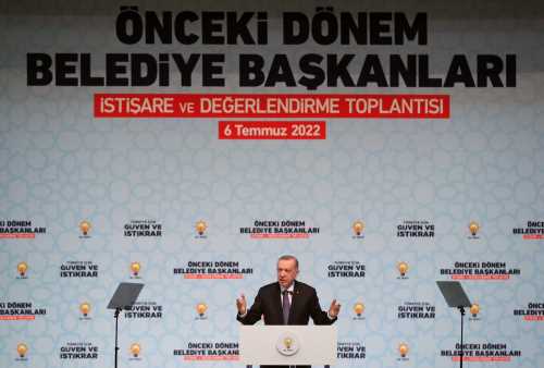 Muzaffer Külcü Belediye Başkanları Toplantısına Katıldı