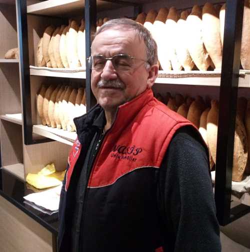 Nasip Ekmek Fabrikası sahiplerinden  Necmi Akdemir vefat etti