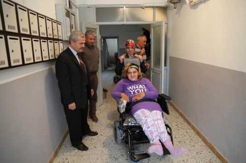 Neslihan’a Akülü Aracı Teslim Edildi