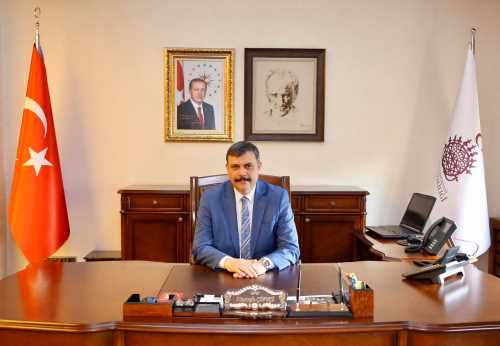 Vali Mustafa Çiftçi  maaşını bağışladı