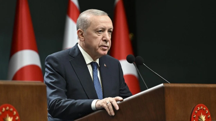 “Sosyal Medya Şovu Yetmez Belediyeler Hizmete Dönmeli!”