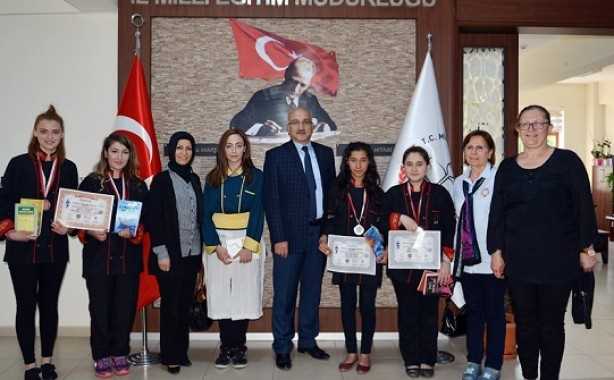“Yöresel Yemek Yarışmaları”n dan ödülle döndüler