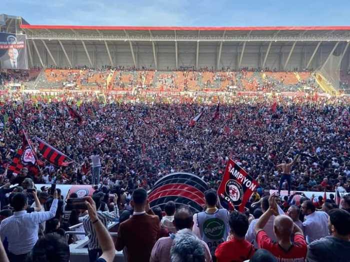 56 Yıl sonra 1.Lig Hasretine son verdi!