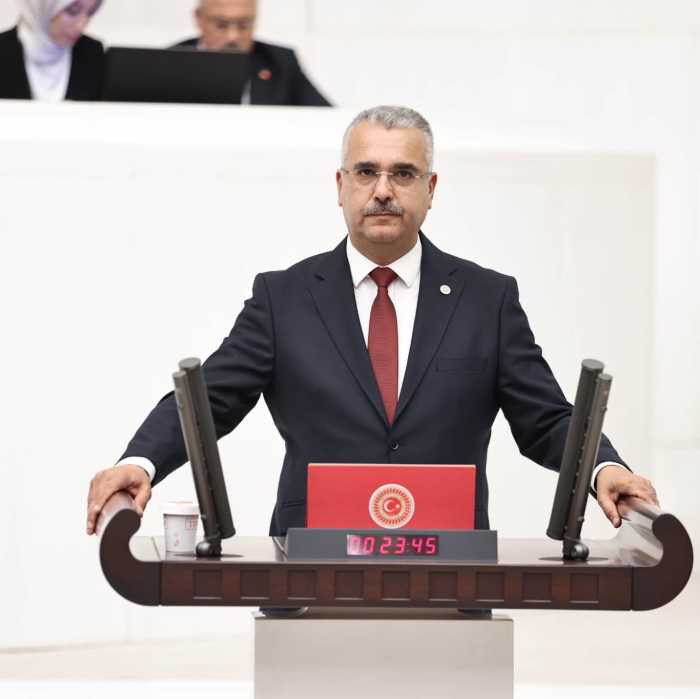 Ahlatcı’dan Sert Çıkış: “Hiçbir Şehir Mizahın Hedefi Yapılamaz”