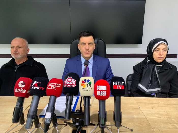 AK Parti’den 28 Şubat Mesajı: “28 ŞUBAT DA BİR DARBEDİR”