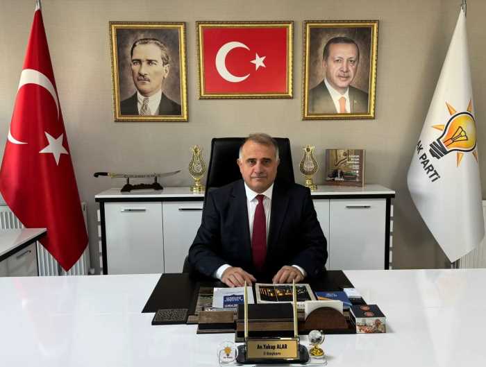 Ak Parti'den Enginyurt'a Fırıldak Kubi Benzetmesi!