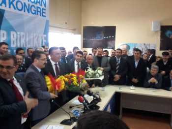 AK PARTİ MAZBATA TÖRENİYLE SEÇİM STARTINI VERDİ 
