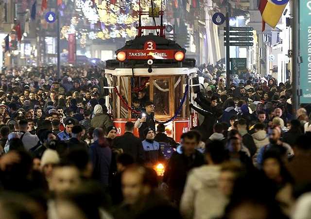 AK Parti seçim beyannamesi ortaya çıktı! Her aileye bir avukat geliyor