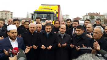 AK PARTİNİN O TIRI TÜRKMENLERE YARDIMA GİDİYOR