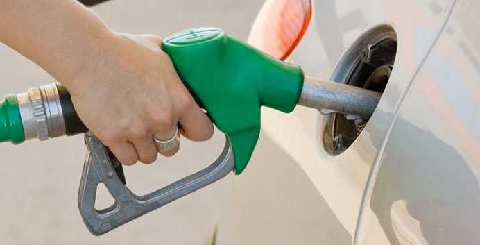 Akaryakıtta Motorinden sonra benzine de indirim geldi!