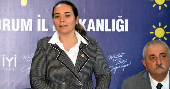  Alparslan Türkeş’in kızı Ayyüce Türkeş Çorum'a geldi 