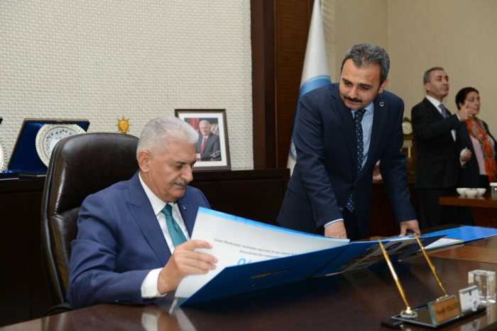 Başbakan Yıldırım’dan Muzaffer Külcü’ye Tam Not