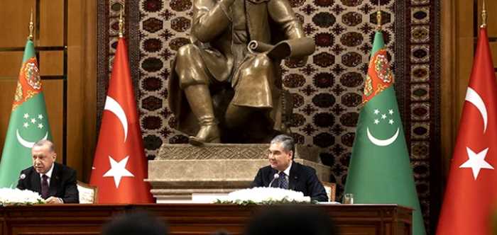 Başkan Erdoğan Türkmenistan'da! 8 anlaşma imzaladı
