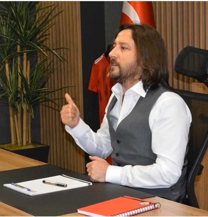  Başkan Özcan Kötü gidişatın faturasını futbolcularına kesti
