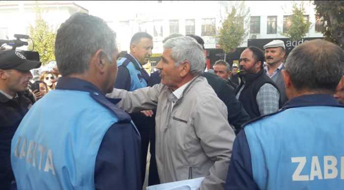 Belediye hakaret davası açmaya hazırlanıyor