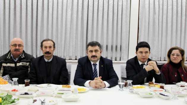 CHP İL ÖRGÜTÜ GAZETECİLERLE BİR ARAYA GELDİ
