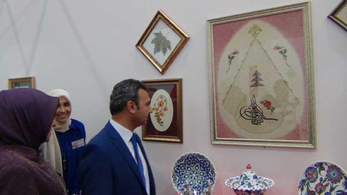 Çorum Belediyesi Kadın Kültür ve Sanat Merkezleri  tarafından 6. yıl sonu sergisi açıldı
